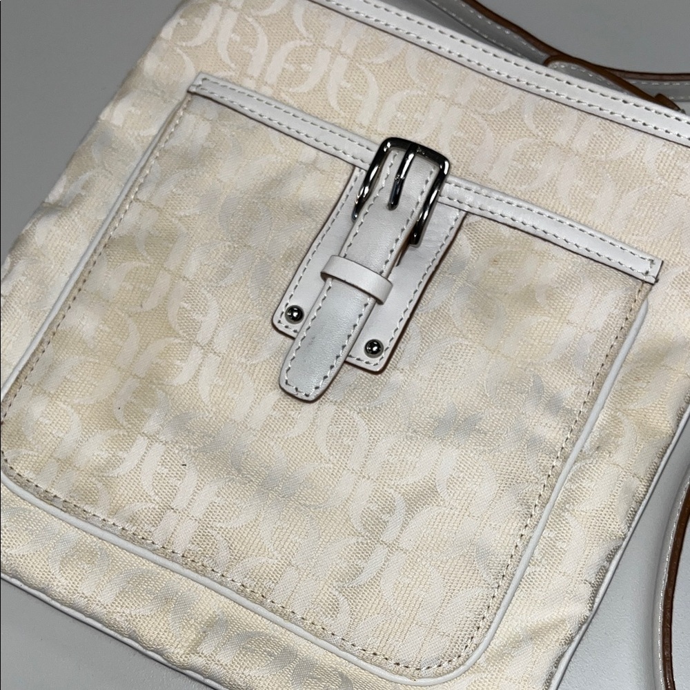 Fossil Cream/Tan Crossbody Bag with Front Buckle - Picture 2 of 13